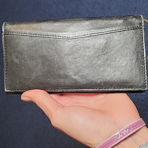Genuine leather wallet that can be worn as purse - Picture 8 of 8